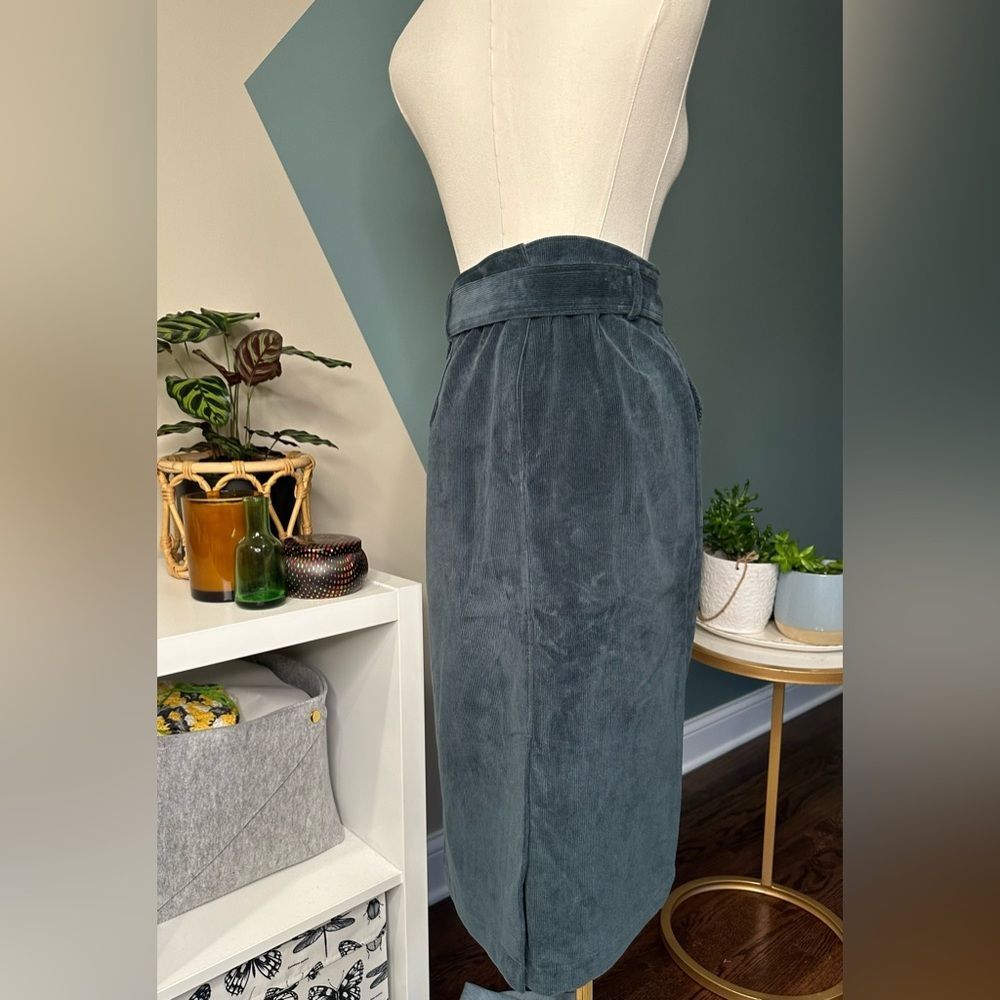 Laurèl Teal Corduroy Midi Skirt with Belt, Pockets, High Waist, Size 77 (US M/L) - Picture 4 of 10